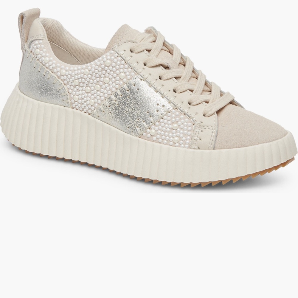 Dolce Vita Dooley Pearl Sneaker 10